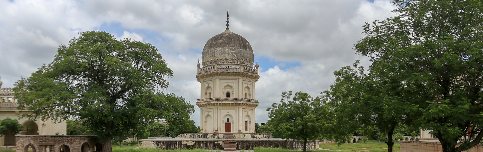 Sultan Jamshed Quli Qutb Shah’s Tomb